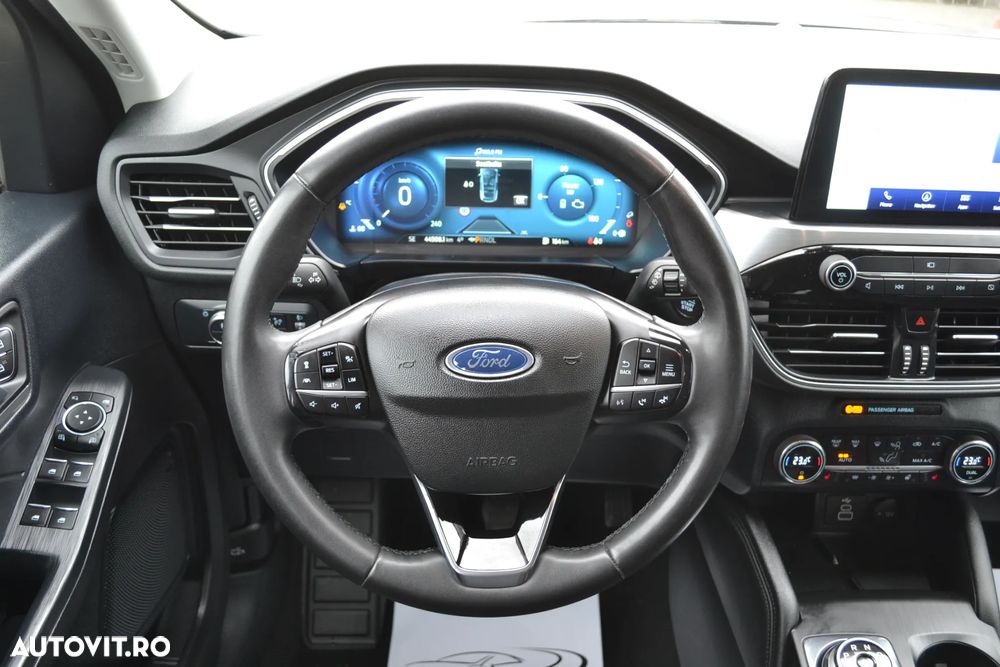 Ford Kuga - 21