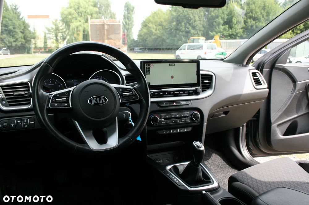 Kia Ceed 1.4 T-GDI L Business Line - 14