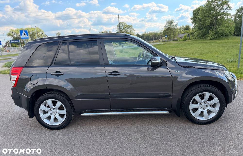 Suzuki Grand Vitara 1.9 DDiS Comfort DPF Family - 9