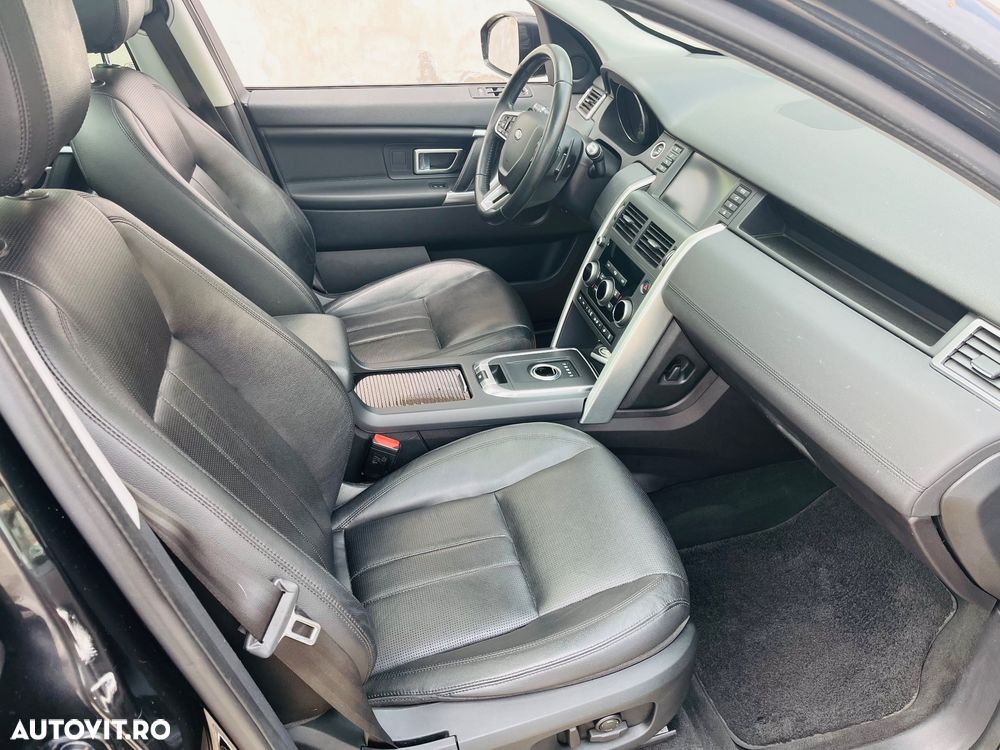 Land Rover Discovery Sport - 11