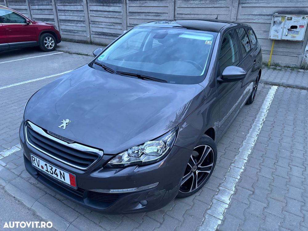 Peugeot 308 1.2 L PureTech Turbo Allure - 6
