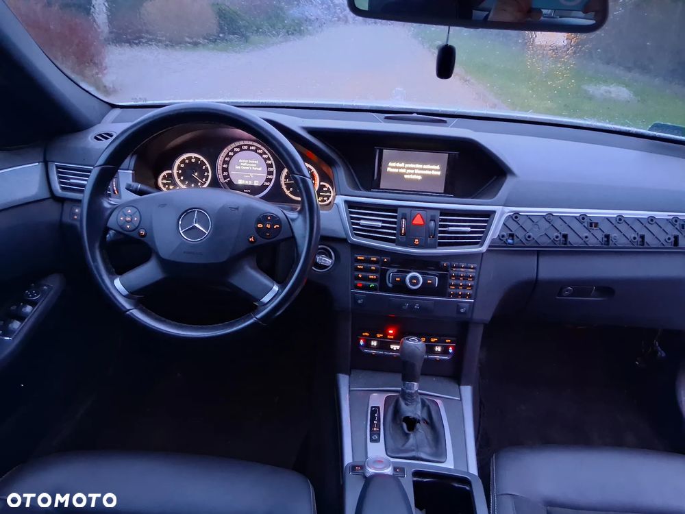 Mercedes-Benz Klasa E 200 CDI DPF BlueEFFICIENCY Automatik - 8