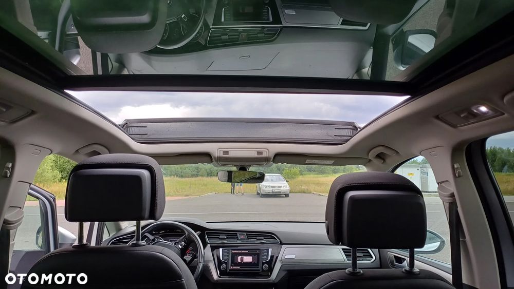 Volkswagen Touran 1.6 TDI BMT Trendline - 12