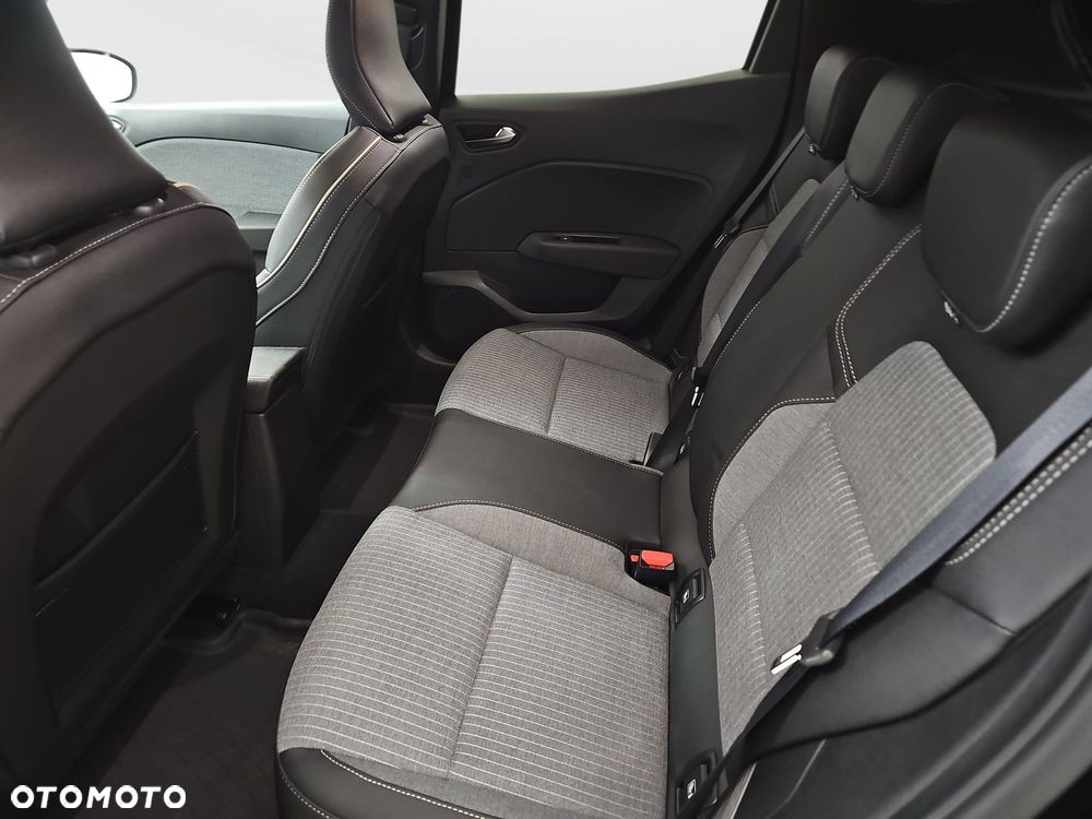 Renault Clio 1.6 E-TECH Techno - 11