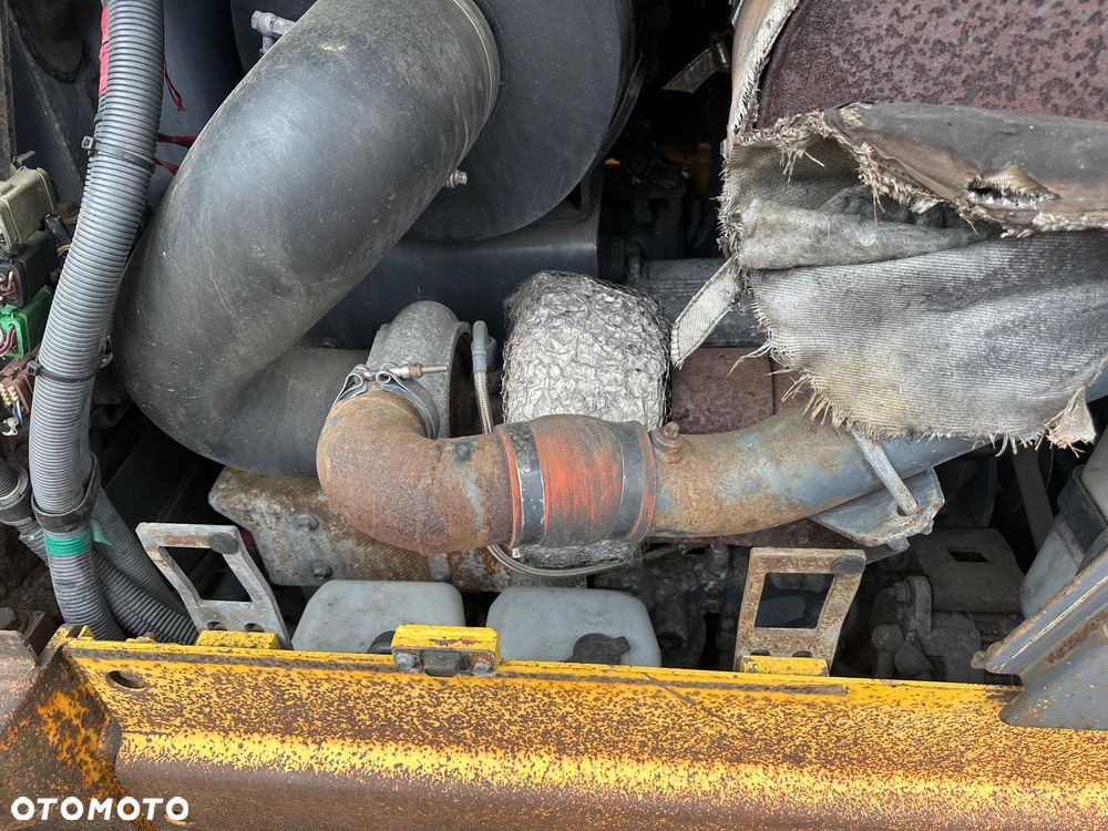 Komatsu D65PX-15E0 - 11