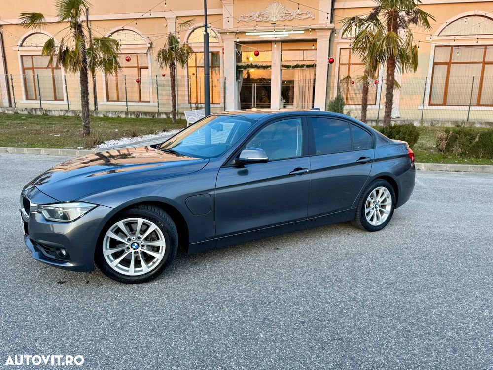 BMW Seria 3 330e iPerformance Sport Line - 10