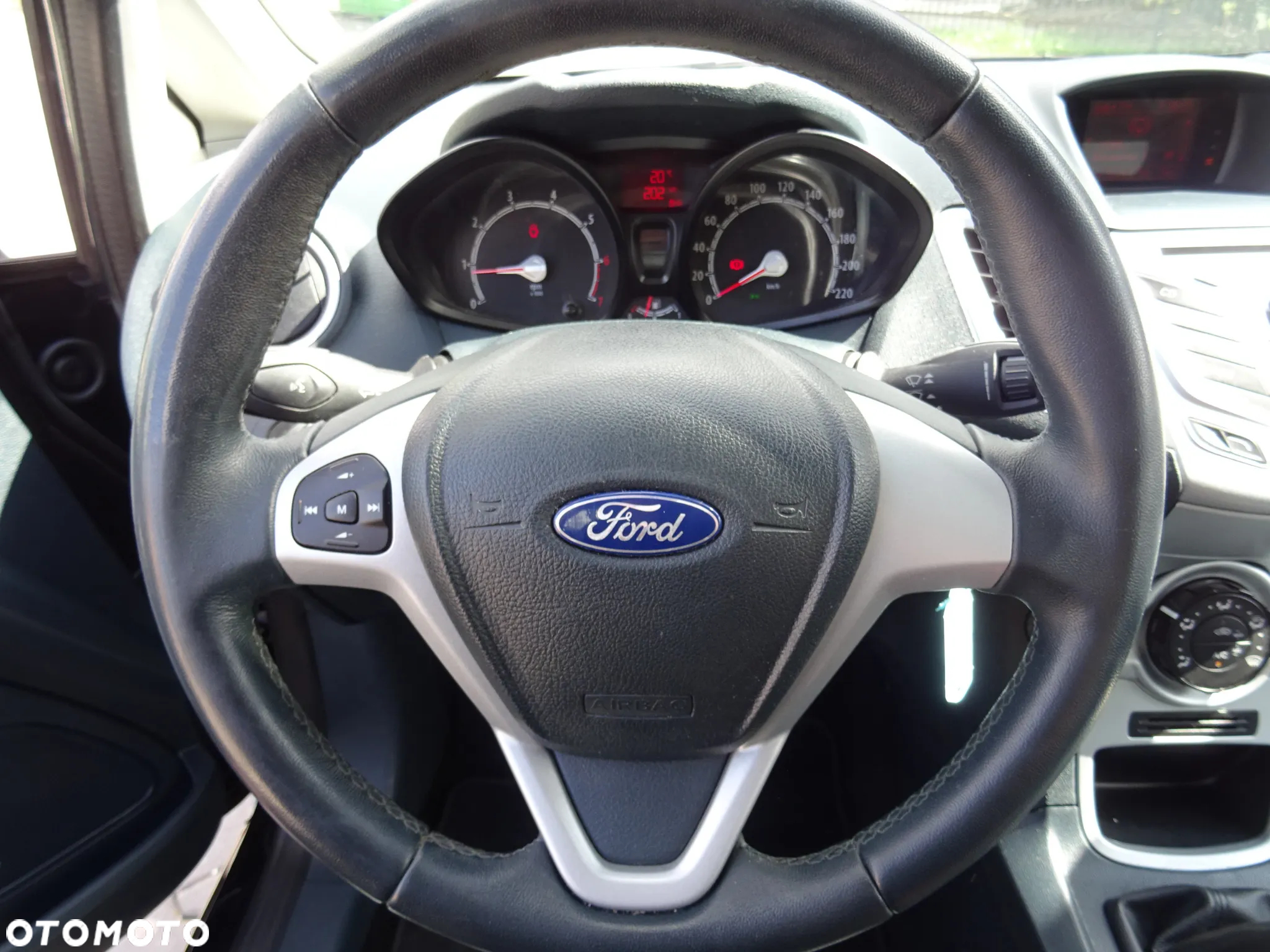 Ford Fiesta 1.25 Titanium EU5 - 17
