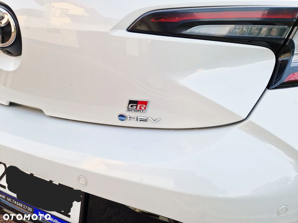 Toyota Corolla 2.0 Hybrid GR Sport Dynamic - 33