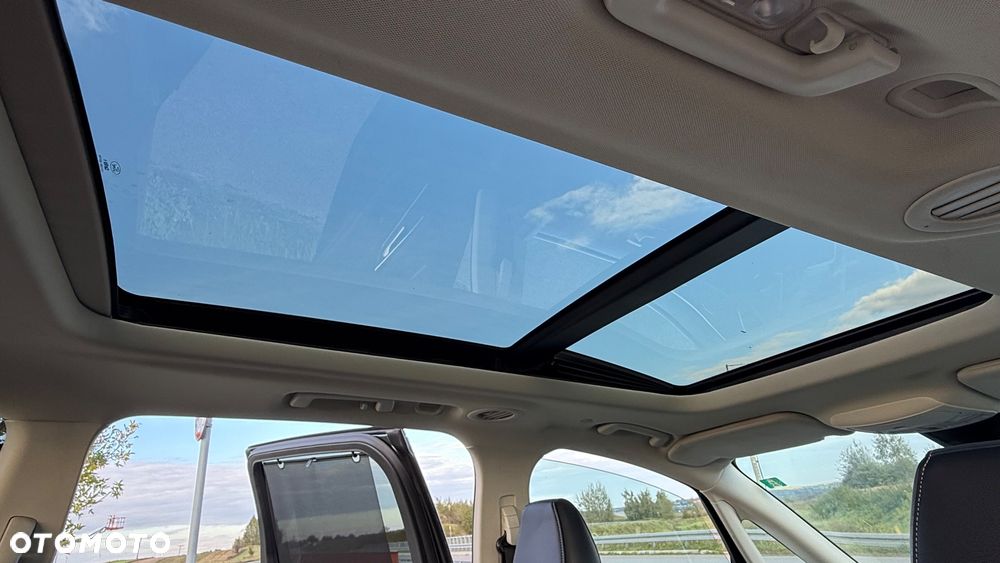 Ford Galaxy 2.0 EcoBlue Twin-Turbo Titanium - 23