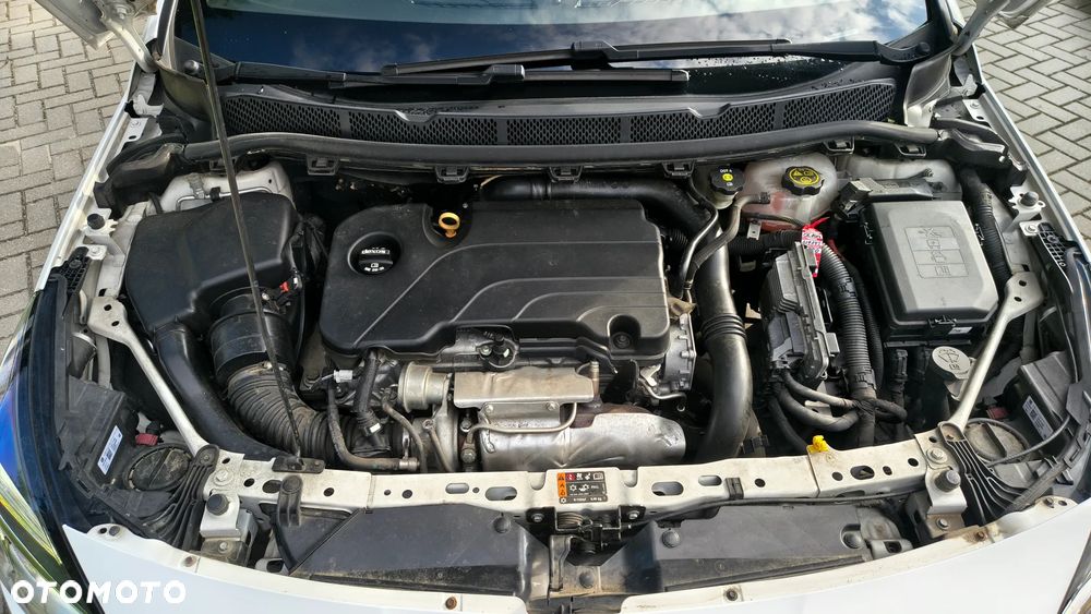Opel Astra 1.4 Turbo Active - 23