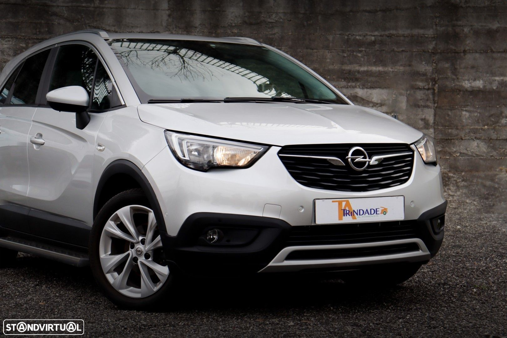 Opel Crossland X 1.2 T Innovation J17 - 16