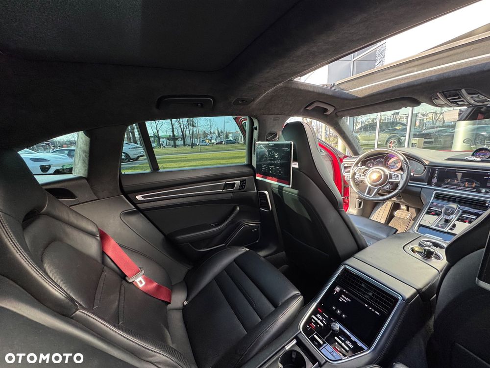 Porsche Panamera - 23