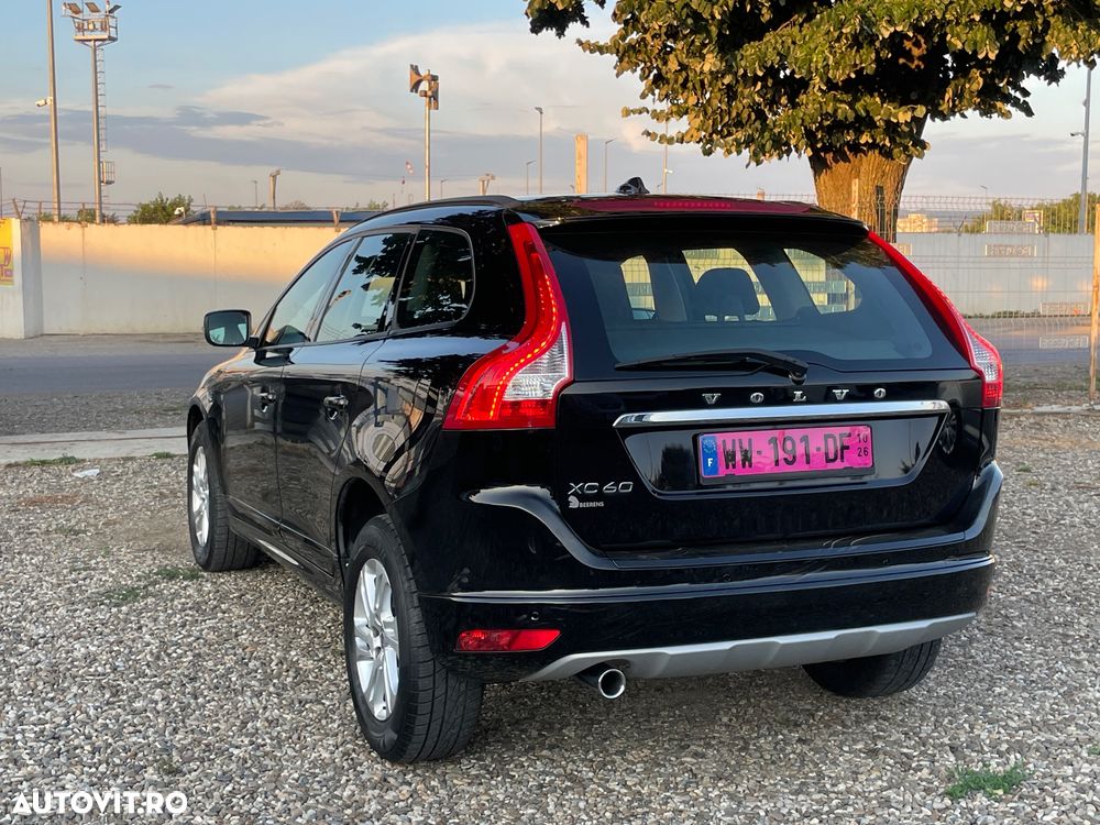 Volvo XC 60 D3 Momentum - 3