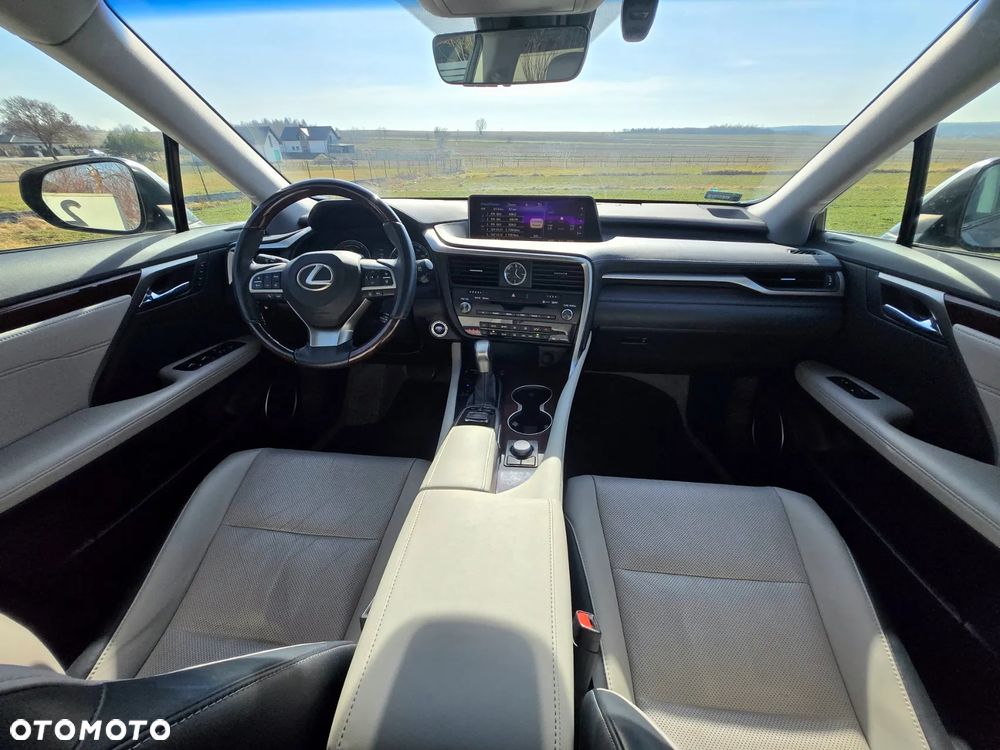 Lexus RX - 17