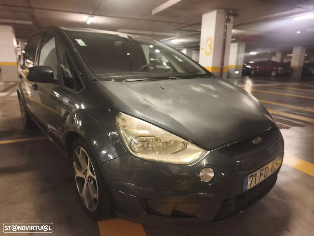 Ford S-Max 1.8 TDCi Titanium 7L - 24