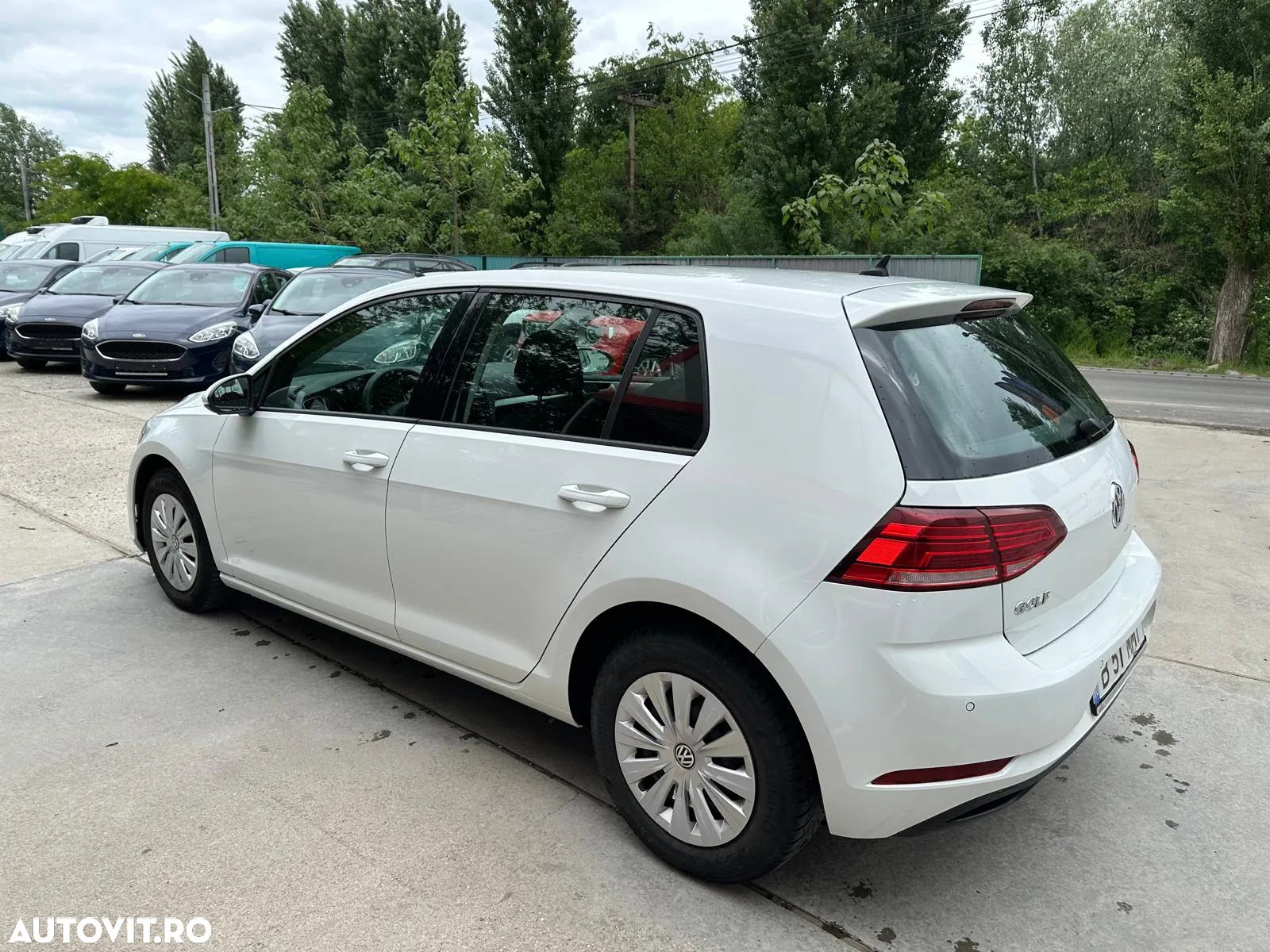 Volkswagen Golf 1.6 TDI Comfortline - 7