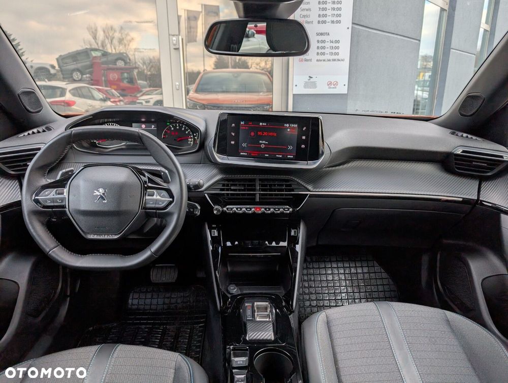 Peugeot 2008 - 12