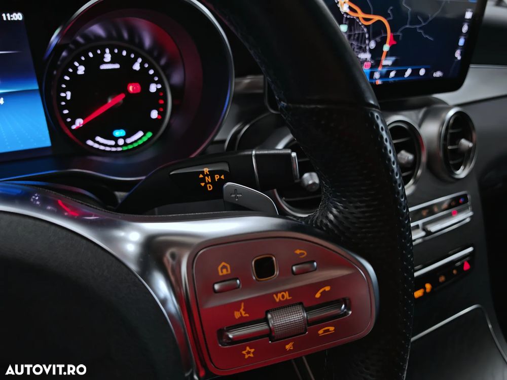 Mercedes-Benz GLC 300 de 4Matic 9G-TRONIC AMG Line - 25