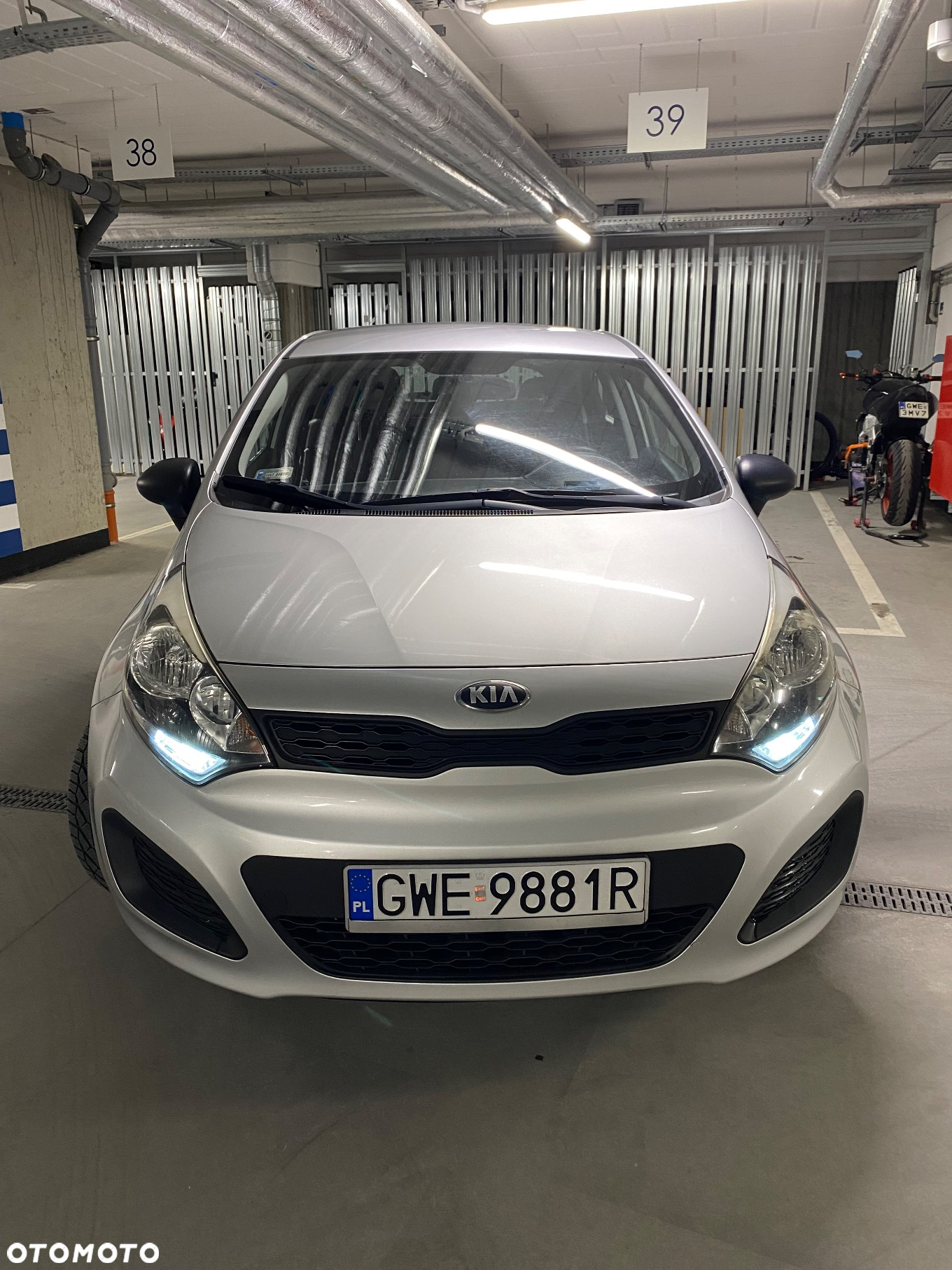 Kia Rio - 15