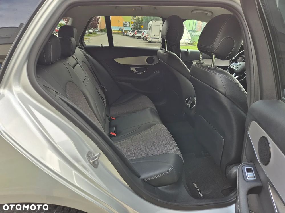 Mercedes-Benz Klasa C 220 d 4Matic 9G-TRONIC AMG Line - 20