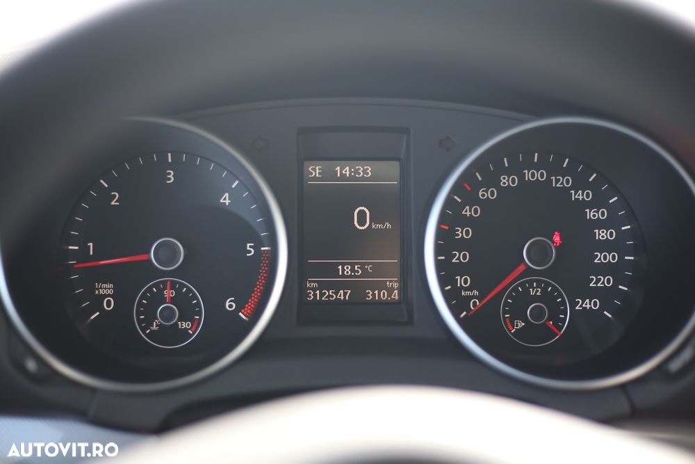 Volkswagen Golf - 15