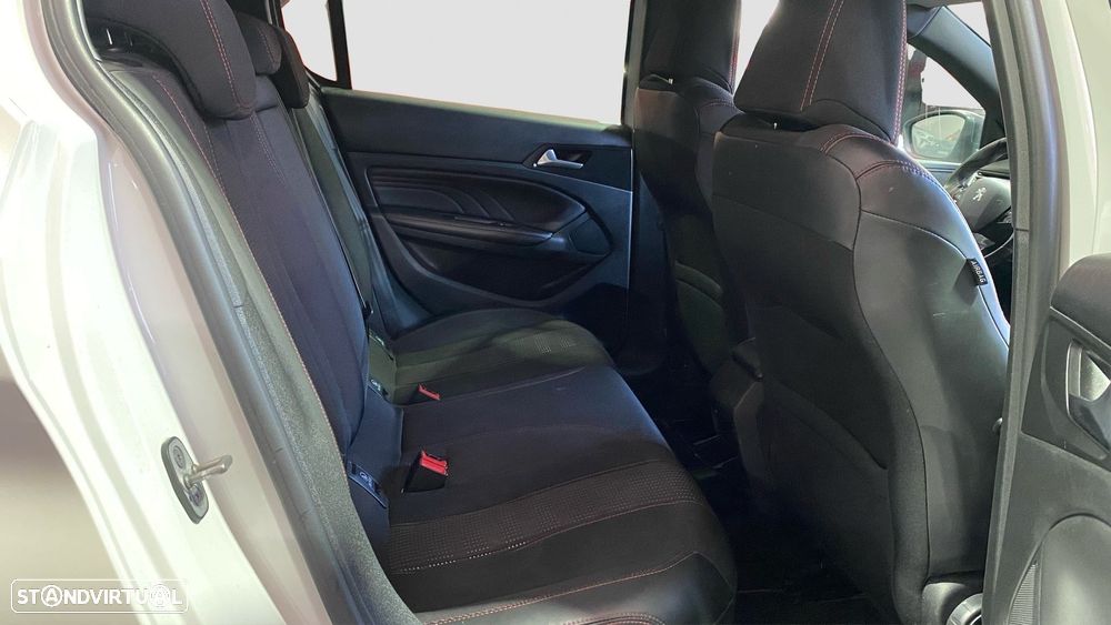 Peugeot 308 1.2 PureTech GT Line - 9