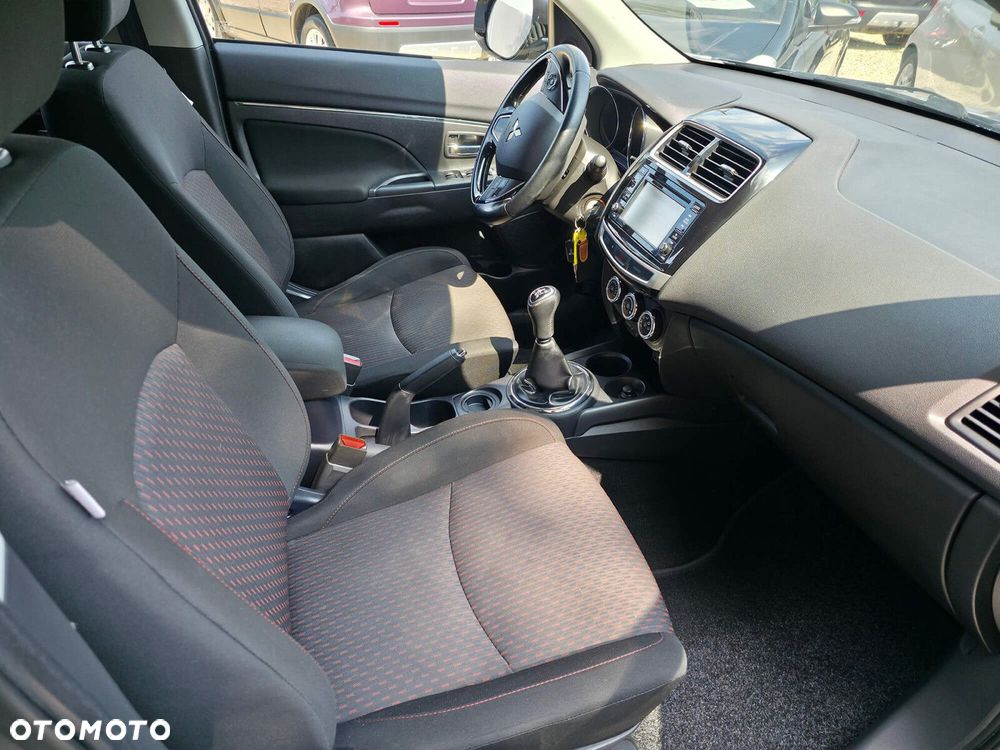 Mitsubishi ASX - 11