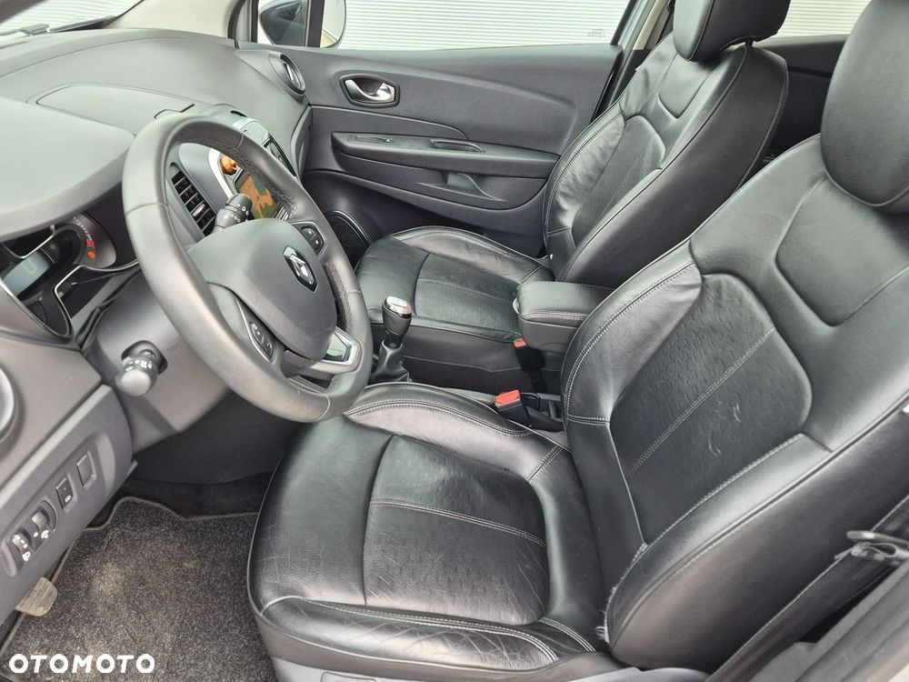 Renault Captur - 21