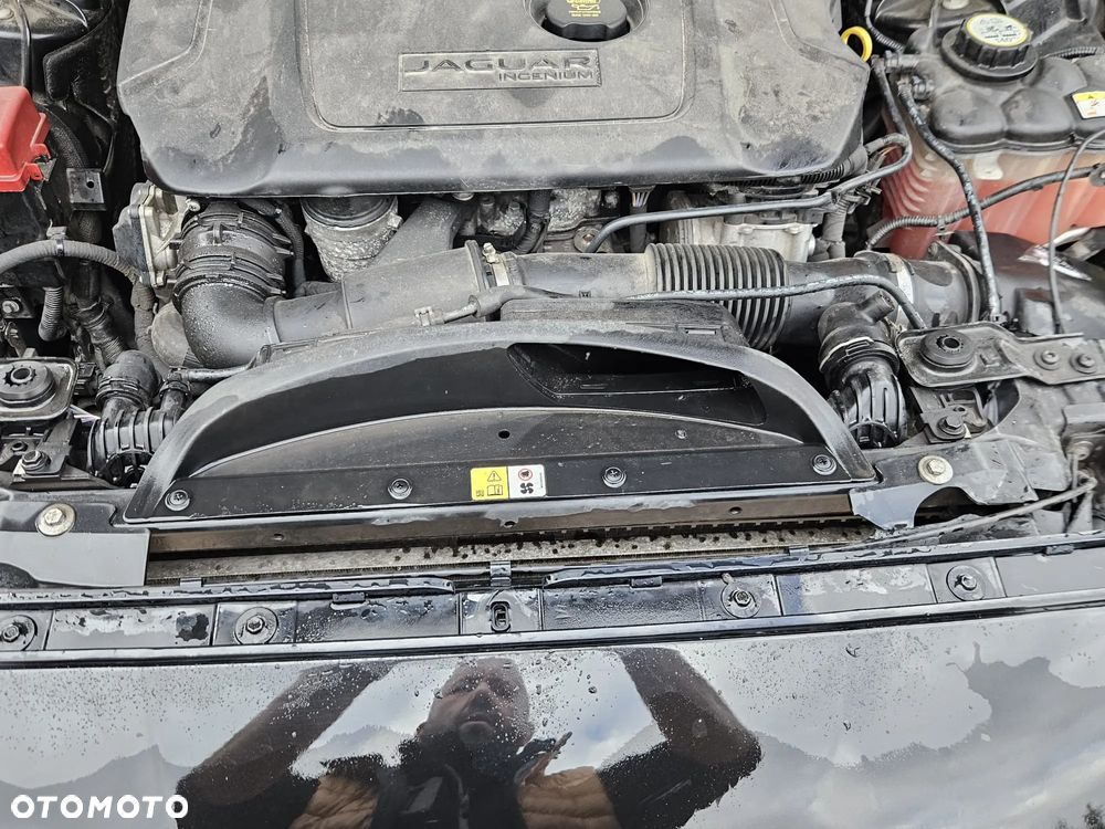 Jaguar F-Pace 2.0 i4D AWD Prestige - 32