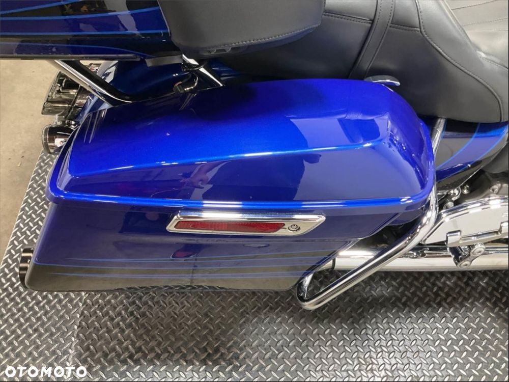 Harley-Davidson Touring Road Glide - 15