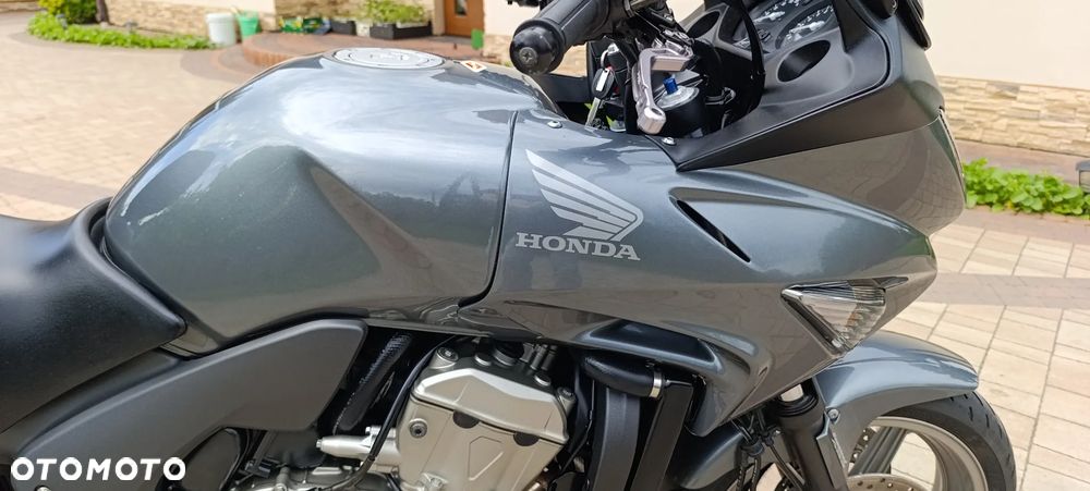 Honda CBF - 27