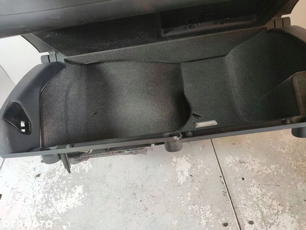 schowek pasażera audi a4 b6 czarny soul - 6