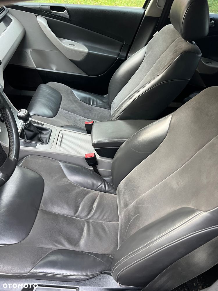 Volkswagen Passat - 3