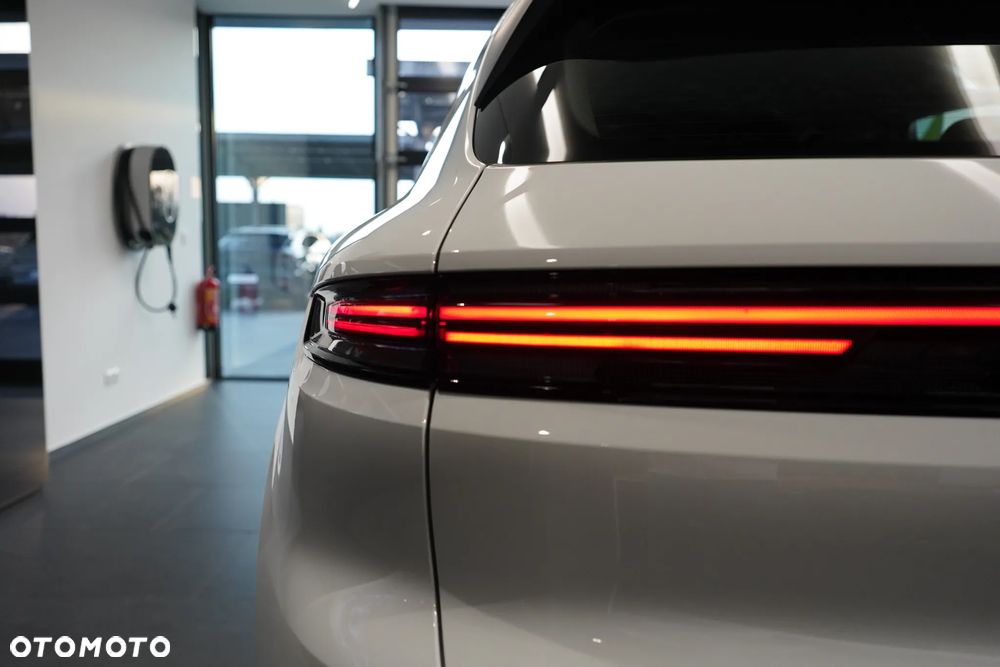 Porsche Cayenne - 27