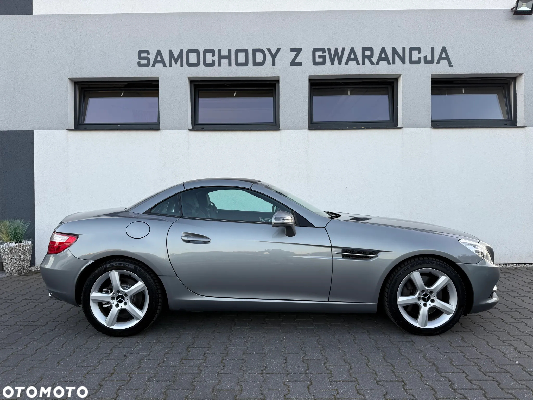 Mercedes-Benz SLK 250 (BlueEFFICIENCY) 7G-TRONIC - 9