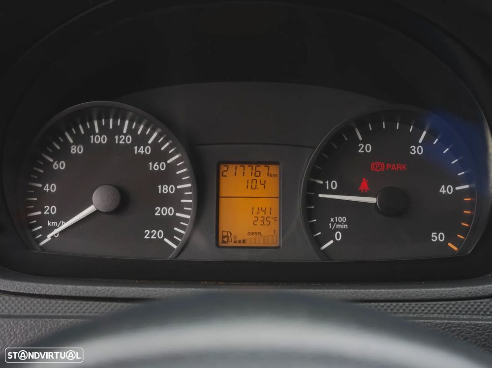 Mercedes-Benz VITO 113 CDI - 11