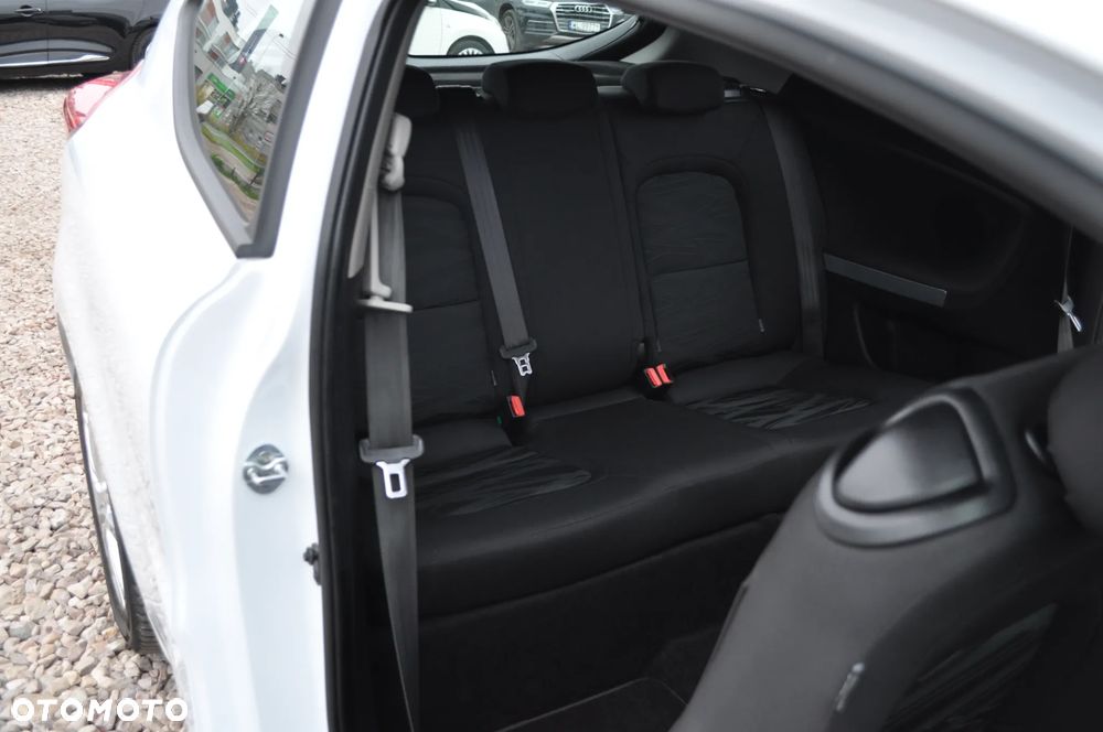Kia Ceed 1.6 GDI Edition 7 - 23