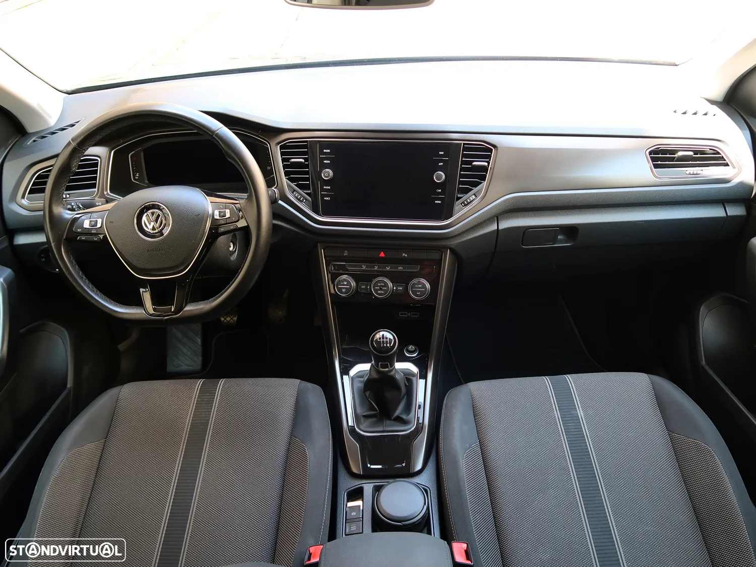 VW T-Roc 1.6 TDI Sport - 9