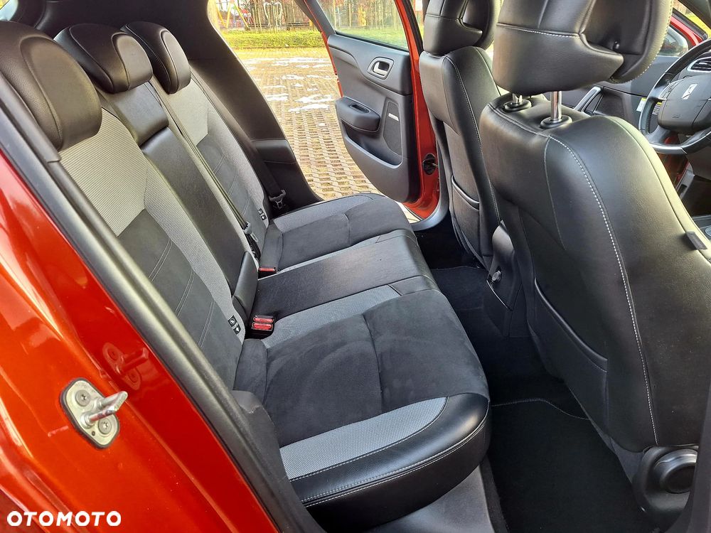 Citroën DS4 1.6 e-HDi SoChic MCP - 13