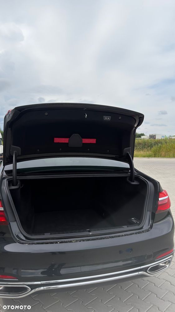 BMW Seria 7 740Ld xDrive - 21