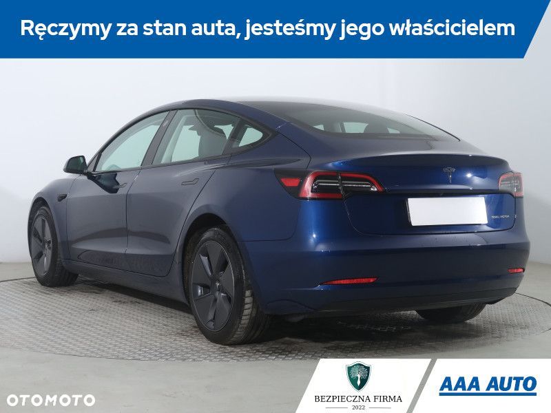Tesla Model 3 - 5