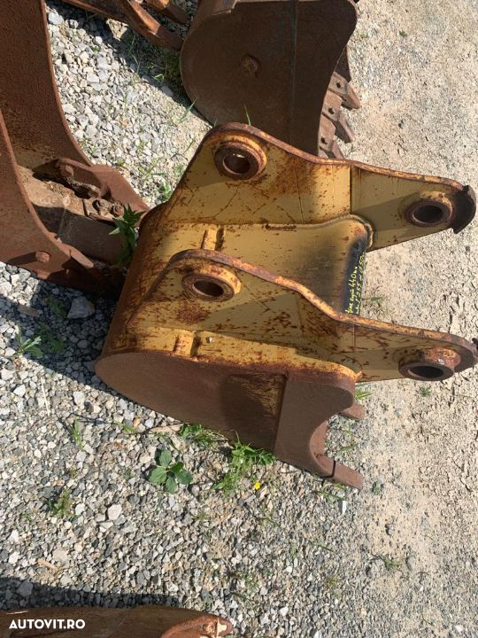 Cupa buldoexcavator Caterpillar - 8