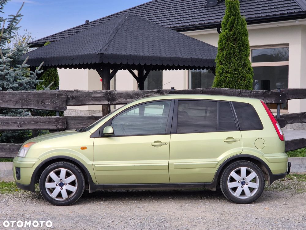 Ford Fusion - 6