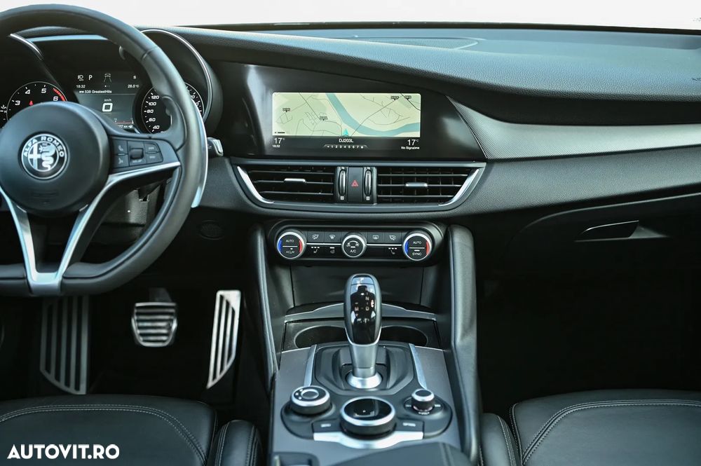 Alfa Romeo Giulia 2.0 Turbo RWD AT8 Super - 9