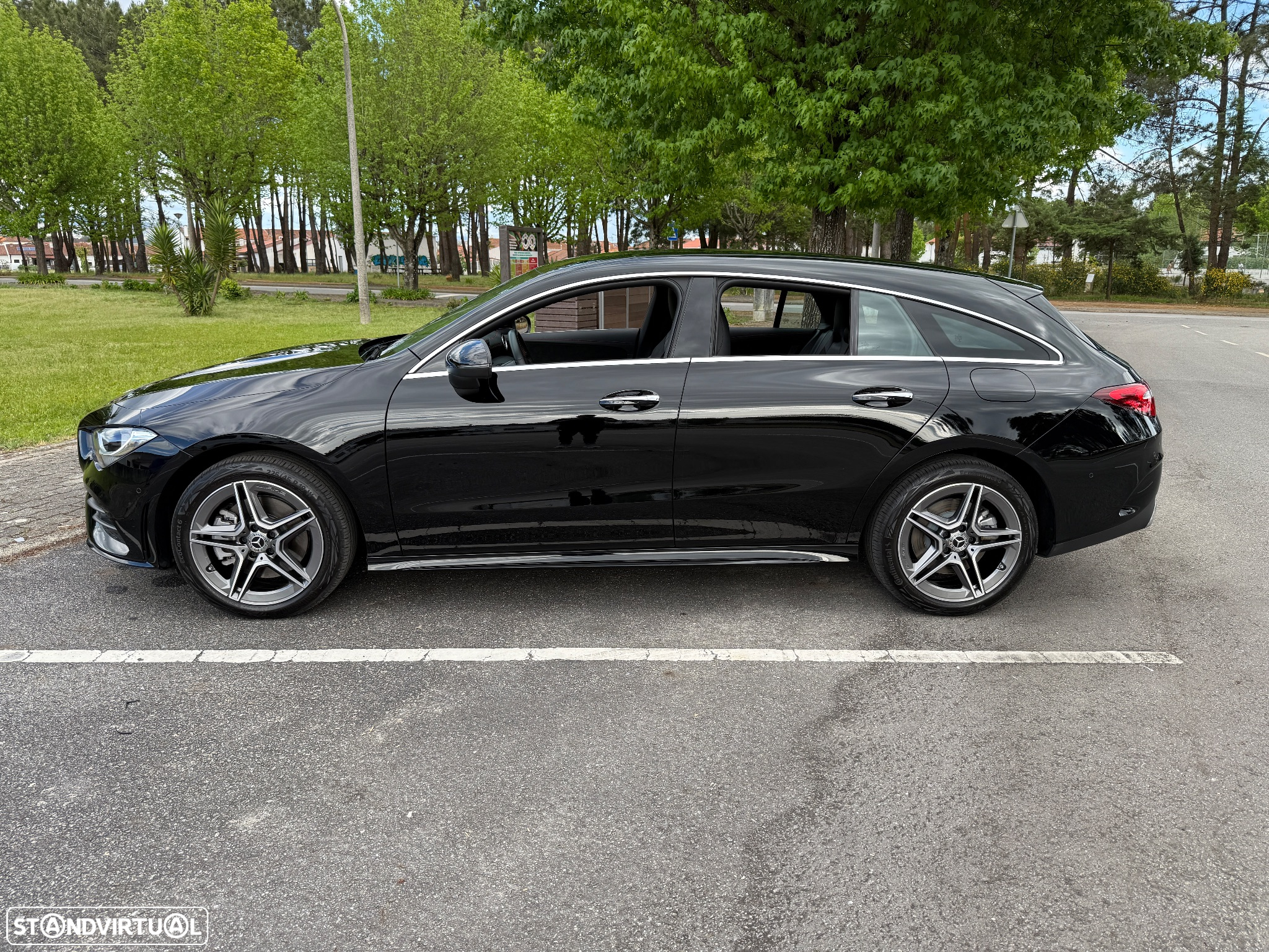 Mercedes-Benz CLA 250 e Shooting Brake AMG Line - 2