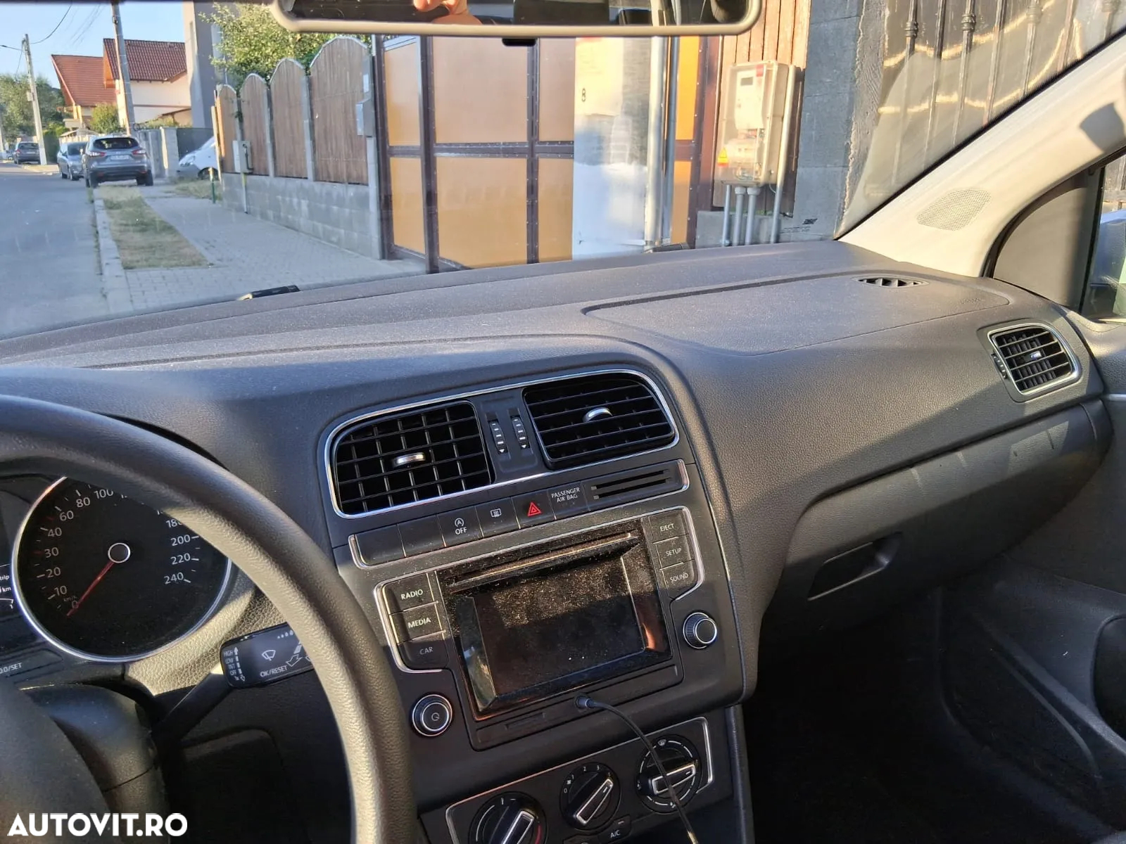 Volkswagen Polo 1.4 TDI (Blue Motion Technology) Comfortline - 16