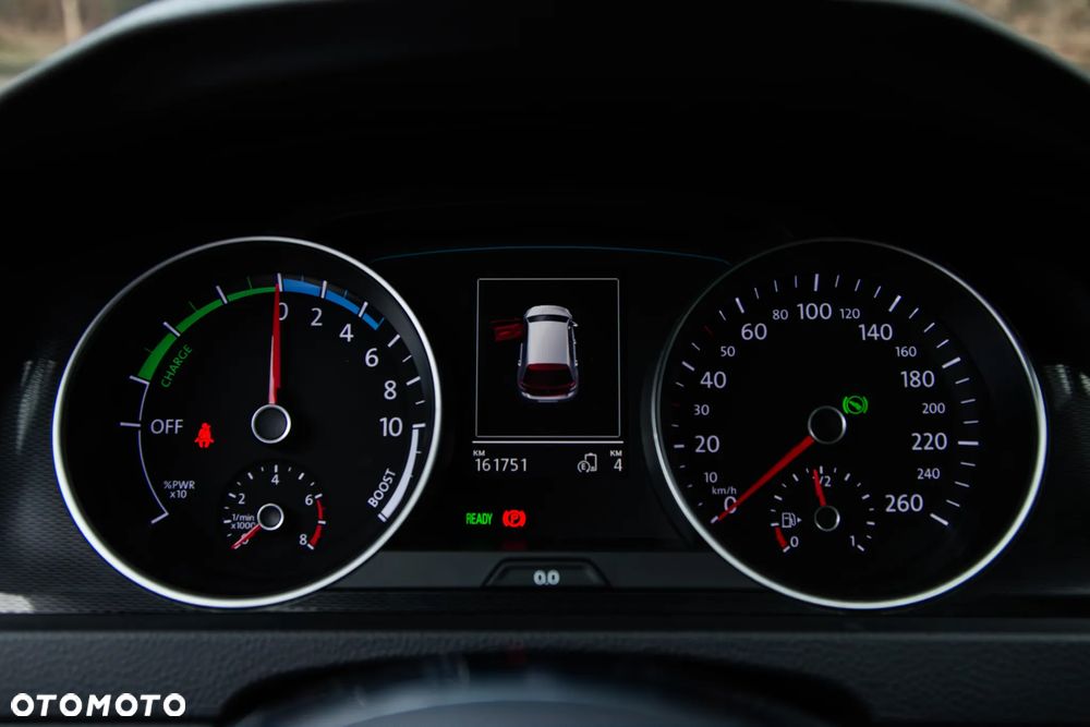 Volkswagen Golf - 14