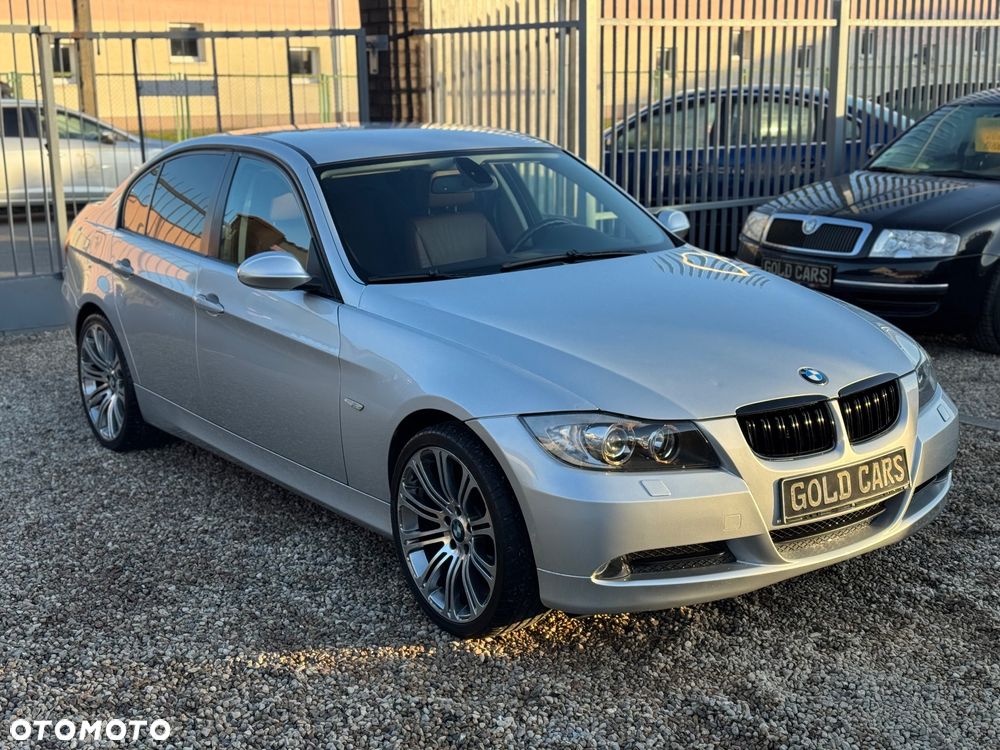 BMW Seria 3 318i Edition Exclusive - 1