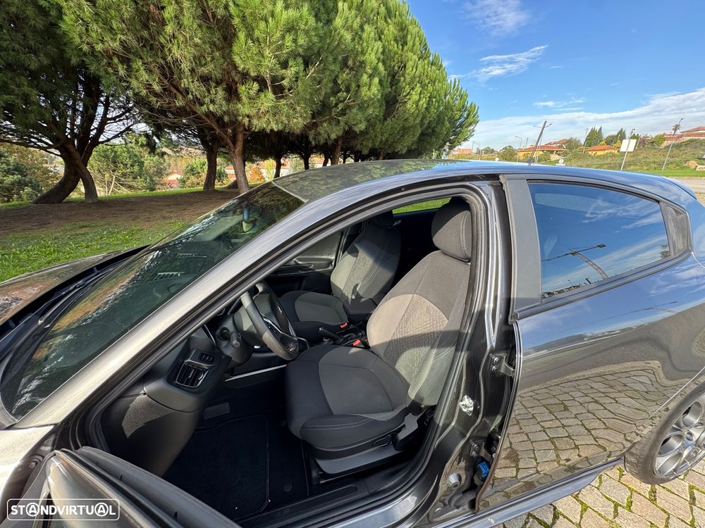 Alfa Romeo Giulietta 1.6 JTDm Veloce - 8