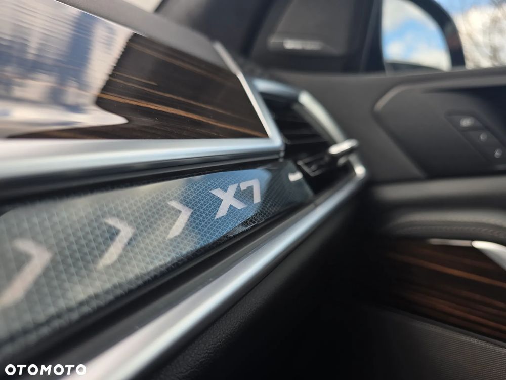 BMW X7 xDrive40d mHEV sport - 36